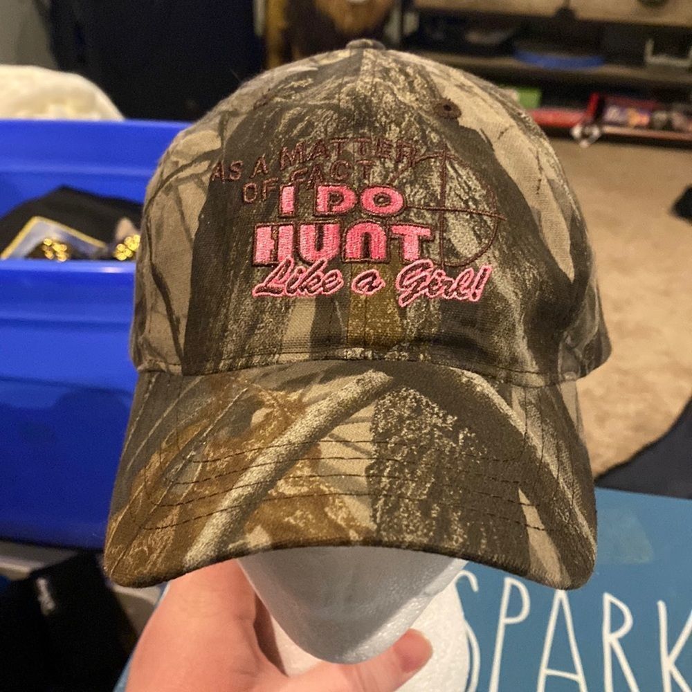 Womens “As a matter of fact I do hunt like a girl” hat